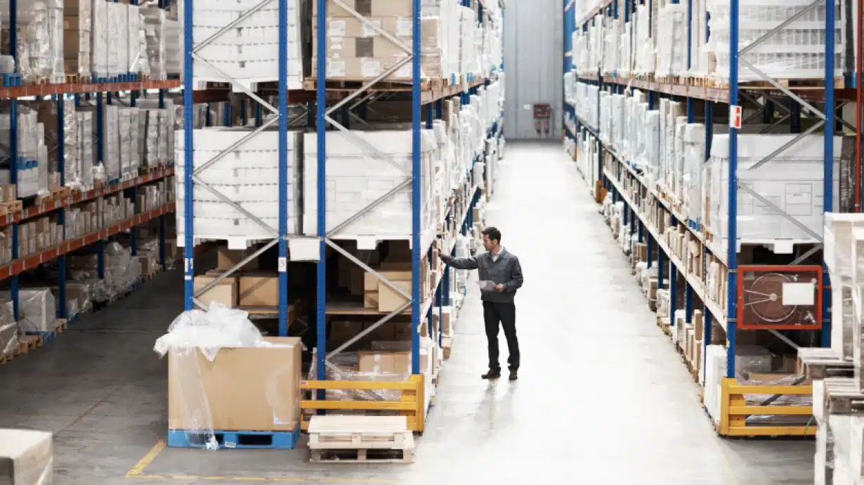 4 Key Benefits of RFID and Barcodes in Warehouses